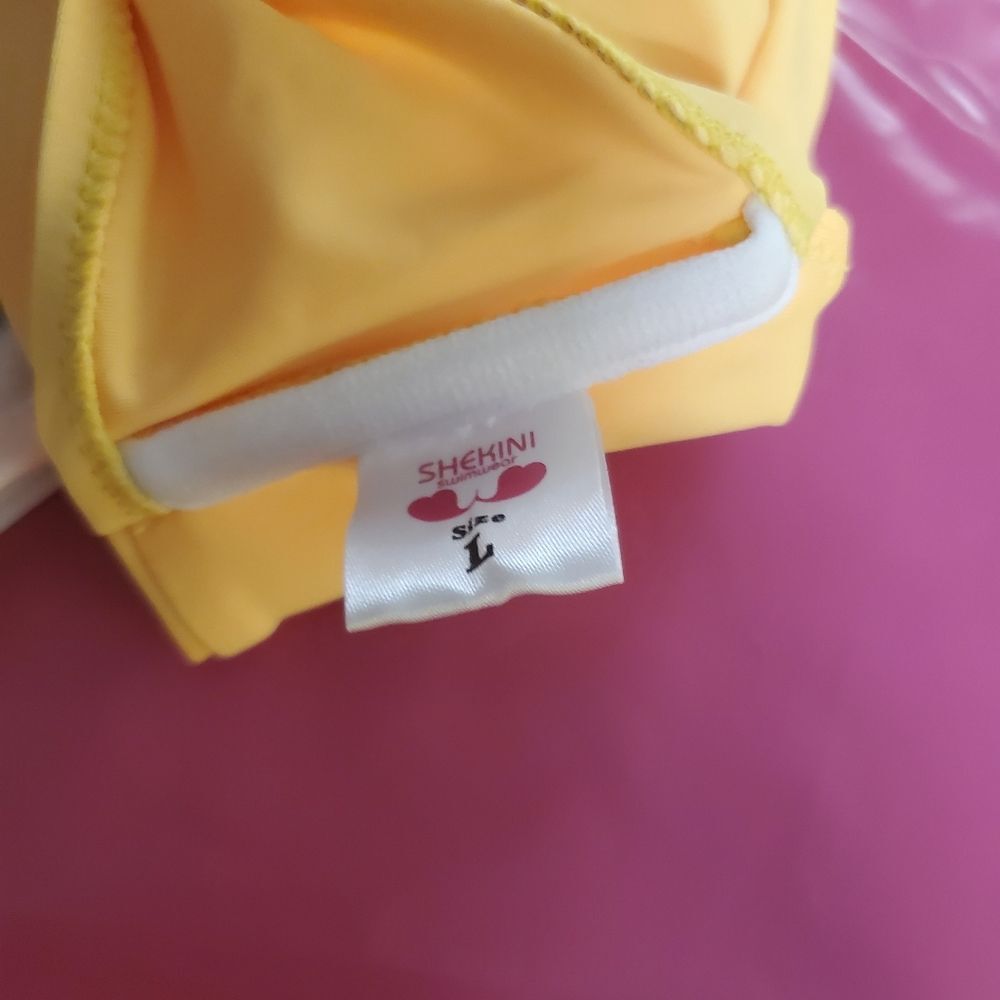 New Lemon bikini Large - Picture 6 of 7